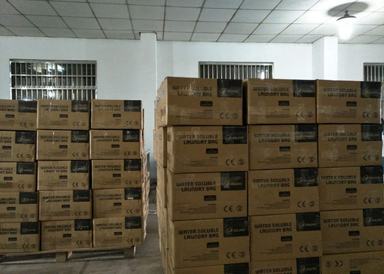 کیسه های لباسشویی محلول در آب داغ کنترل عفونت با کراوات قرمز 660mmx840mm